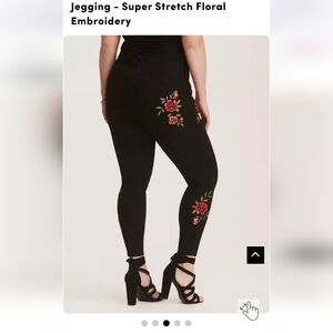 Torrid 16 Jegging - Super Stretch Floral Embroidery